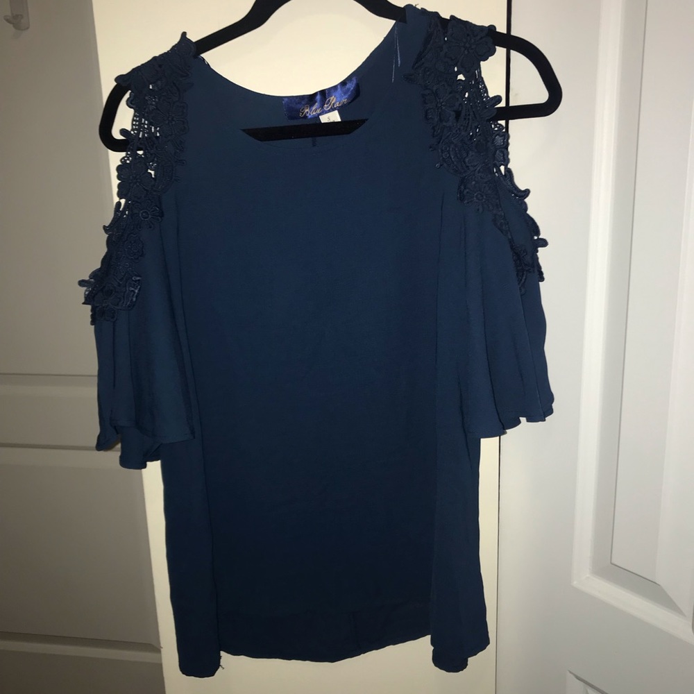 Francesca’s Navy Lace Open Shoulder Top
